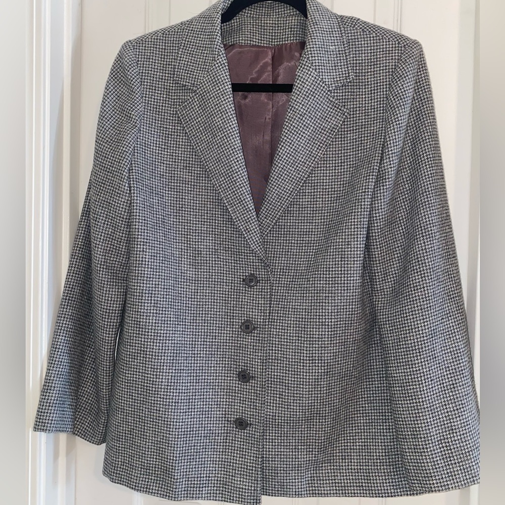 Classic Vintage Charcoal Gray‎ and White Houndstooth Blazer